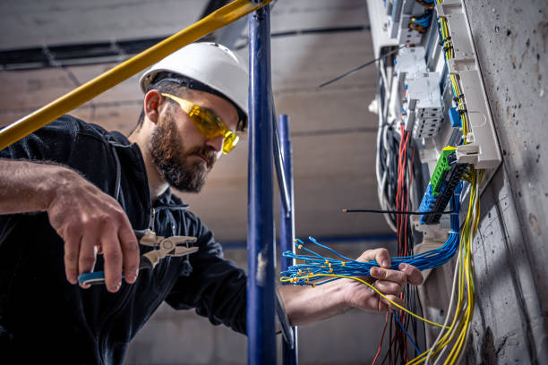 Best Emergency Electrician Near Me  in Trenton, IL